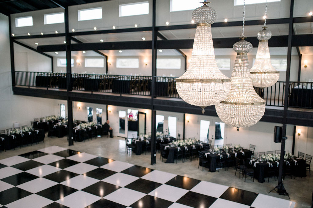 texas wedding venue, black and white dance floor, wedding seating chart
